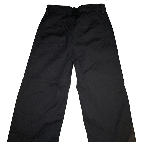 GAP High Rise Wide-Leg Crop Jeans with Washwell in Black - Picture 2 of 4
